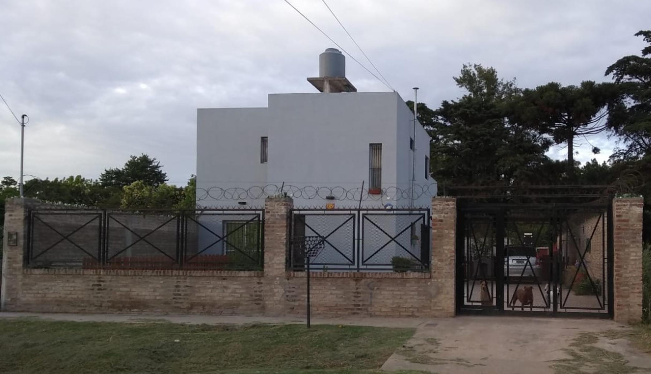 Paso Del Rey - Moreno - Venta Hermosa Casa 4 Ambientes