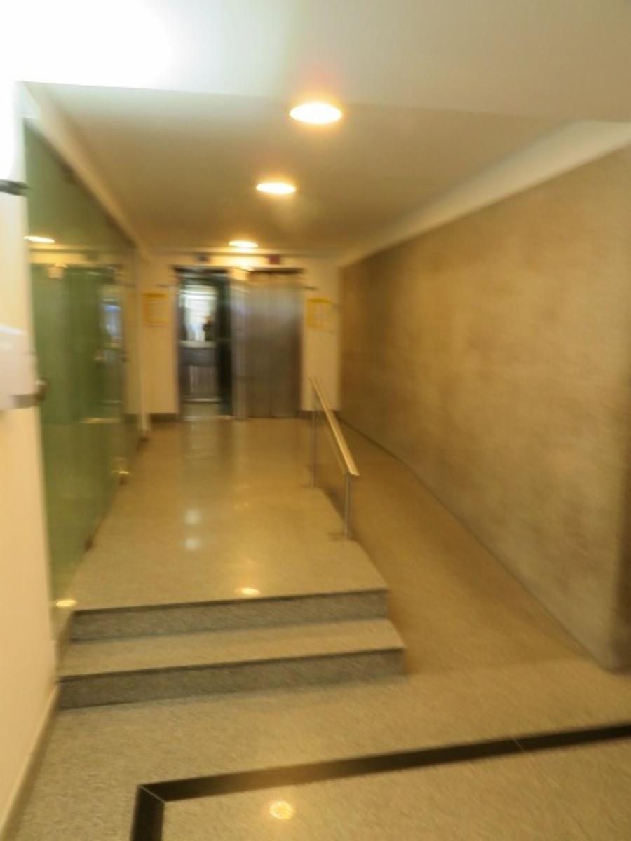 TRIBUNALES .  OFICINAS DUPLEX DE 110 m2 EN VENTA. POSIBILIDAD DE COCHERAS
