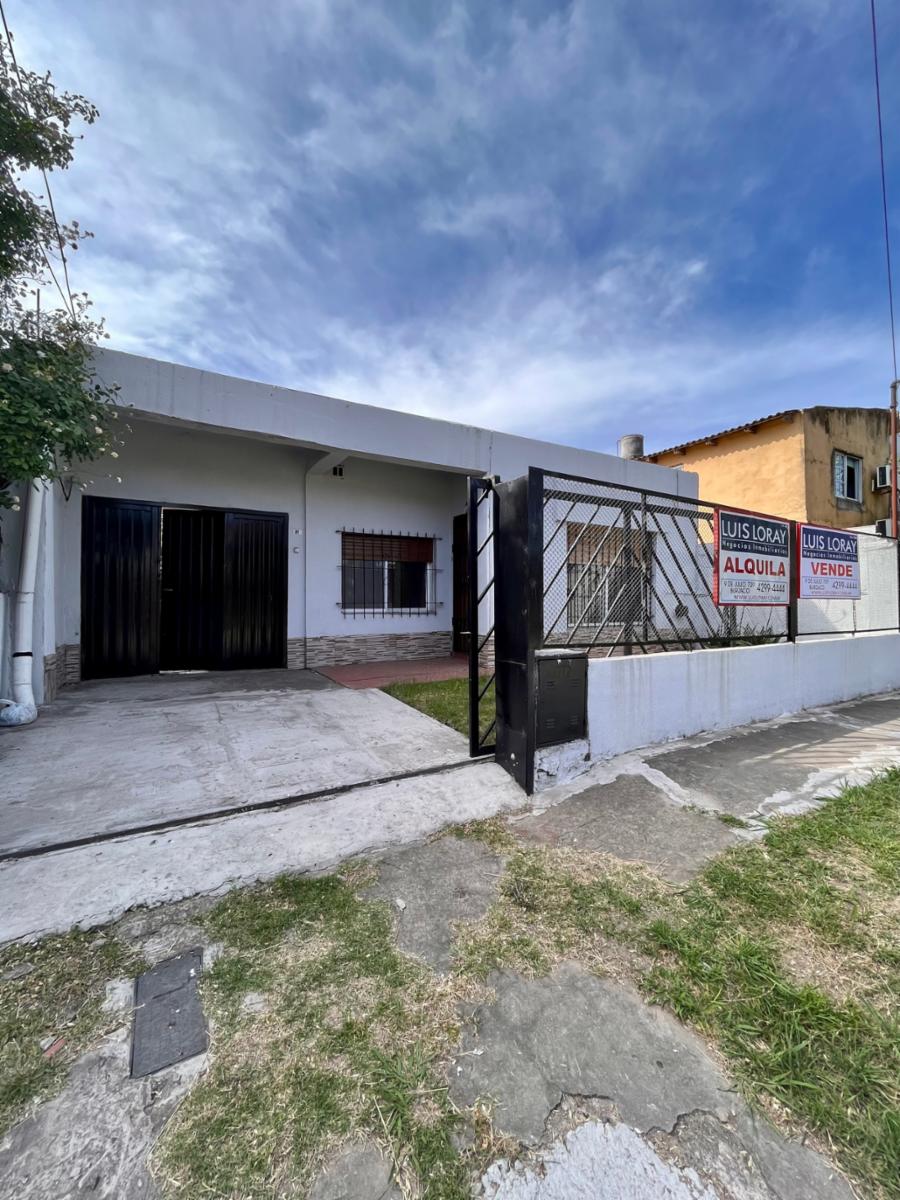 Casa de 3 AMBIENTES ubicada a 150 metros de la Avenida Hipólito Yrigoyen
