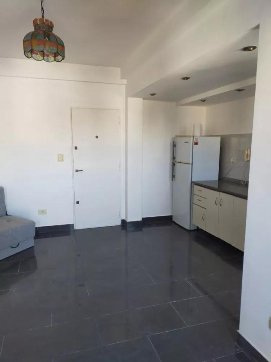 DEPARTAMENTO 2 AMBIENTES CON BALCON - OPORTUNIDAD - ZONA CIUDADELA