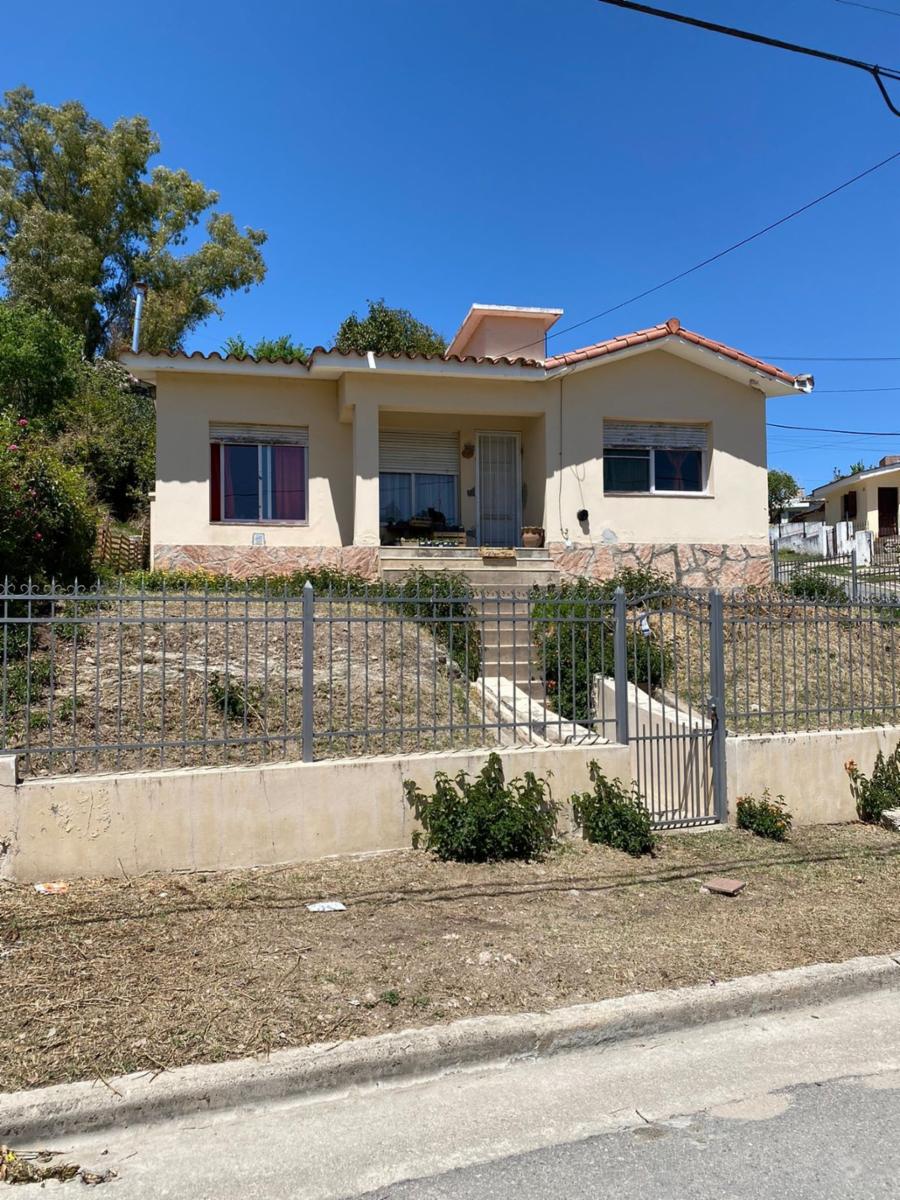 Casa 2 dormitorios jardín , Villa Estela, La Falda, Cordoba