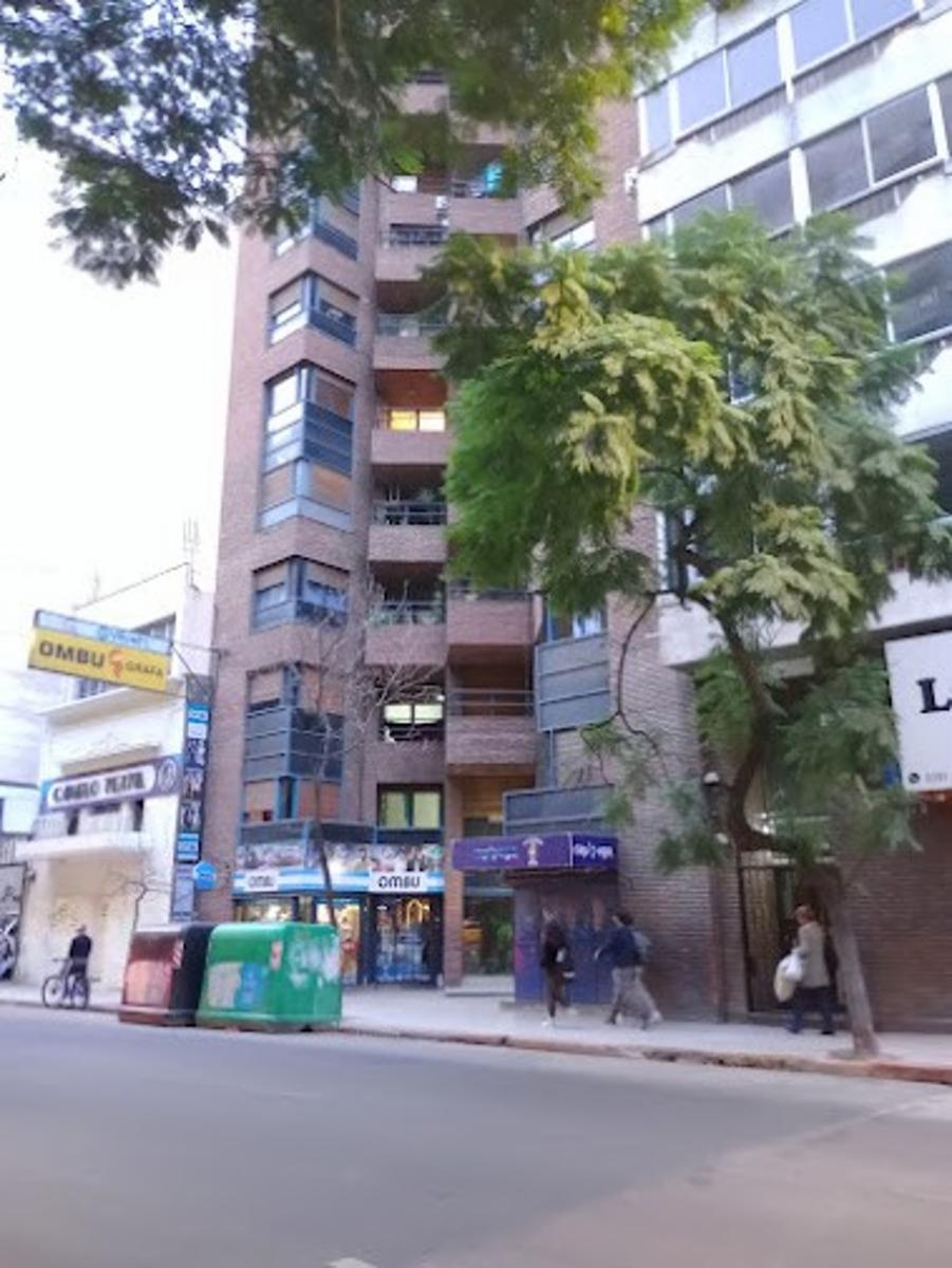 Alquiler Departamento 1 dormitorio balcón en Nueva Córdoba.