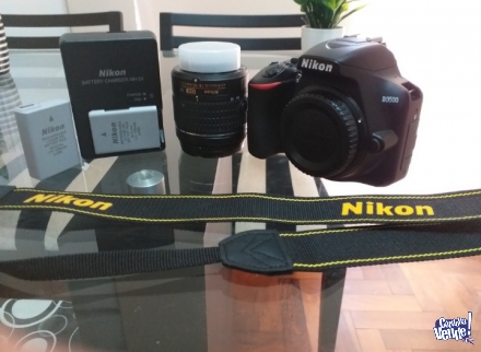 Nikon D3500 4 meses de uso nueva