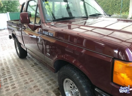 Ford F100 xlt motor 221 nafta impecable titular 