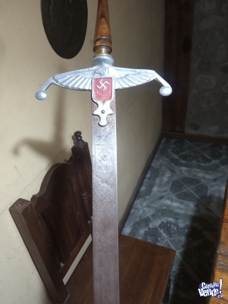 Espada nazzi Vendo espada nazzi así tal cual se ve en la foto .  3516747106