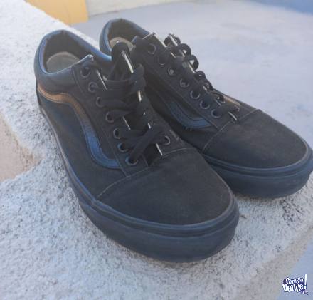 Zapatillas Vans Negras Mod OLD SKOOL Num 40 1/2  4 USOS !!!! en Argentina Vende