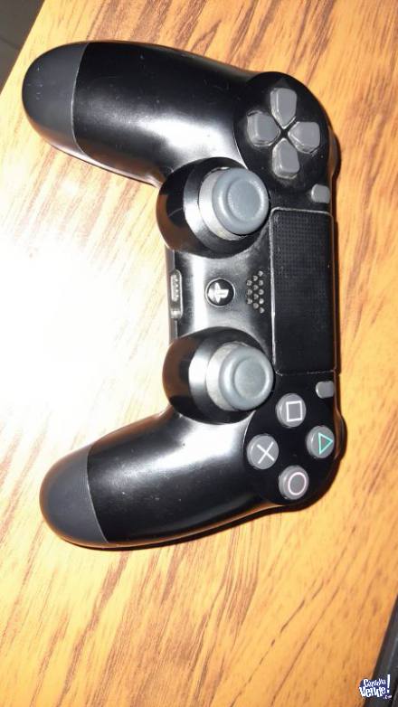 PlayStation 4 - 1 Tb - 6 juegos - 1 joystick