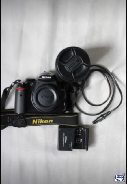 Vendo Nikon D5000