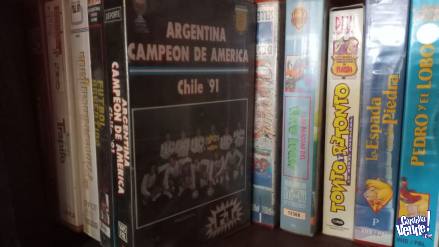 Vendo 100 VHS orig. Disney/otros + 400 VHS orig. clásicos
