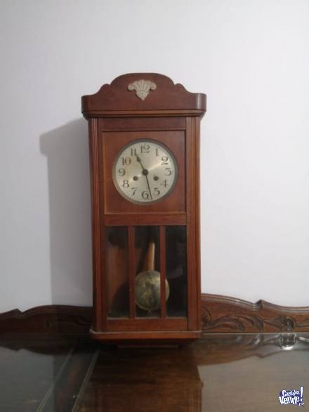 Reloj de pédulo antiguo