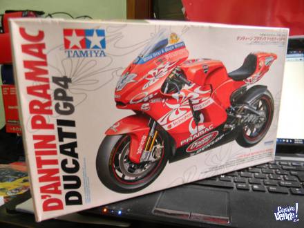 Ducati GP4 - Tamiya