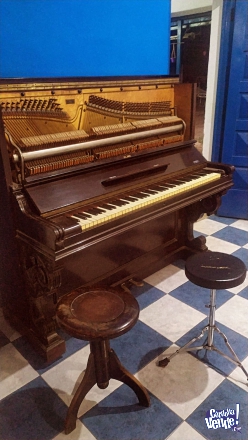 PIANO VERTICAL CON BANQUETA 