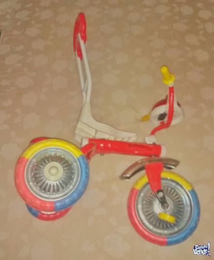 Triciclo con manija