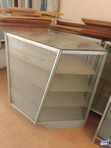Mostrador vidrio con perfil aluminio