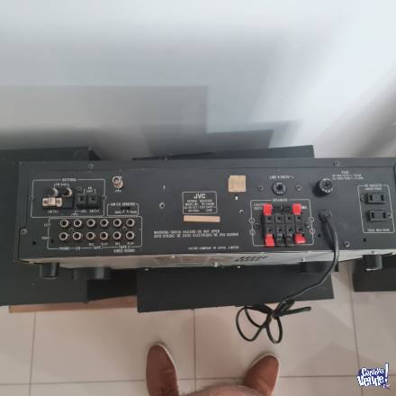 AMPLIFICADOR JVC MODELO RX-204BK Y DOS BAFLES AÑO 1989