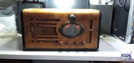 Radio antigua Belmot inglesa de 1936