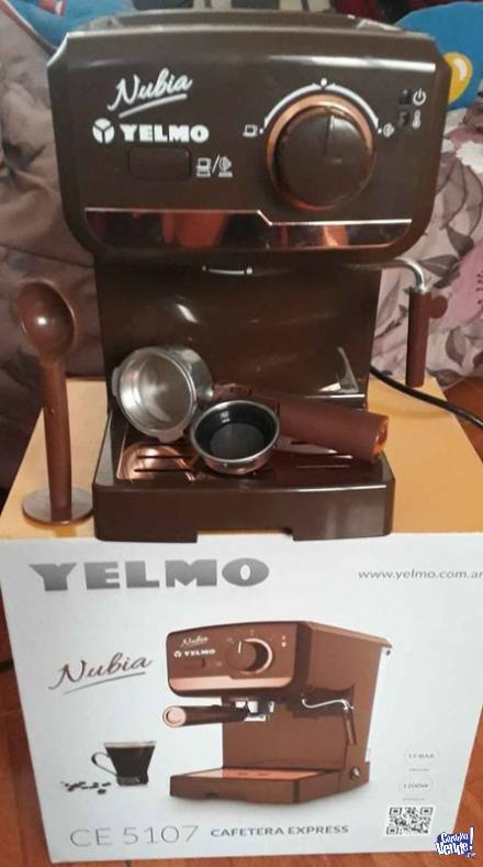 Cafetera express Yelmo