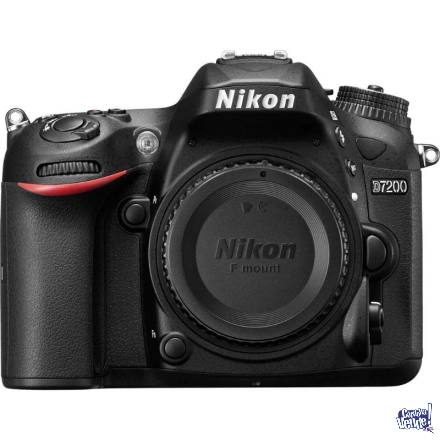 Nikon D7200 Cuerpo + SD 16 GB