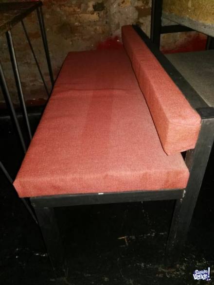 Sillón sofa hierro tapizado,para bar o pub LIQUIDO