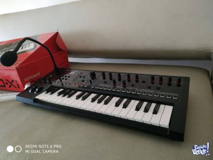 teclado roland jdxi