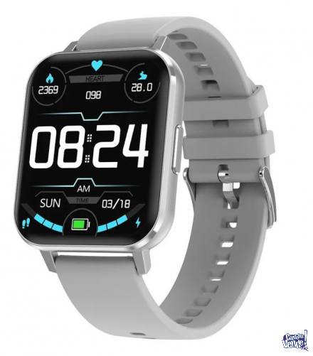 Smart Watch DTX bisel acero plateado y malla gris.