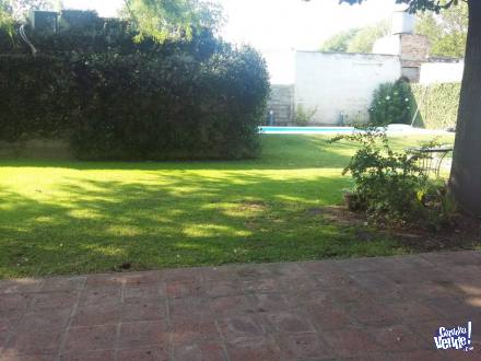Villa Allende, casa linda bien ubicada