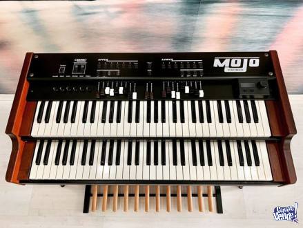 Crumar Mojo 61-keys Keyboard Dual Stimulator B3 Synthesizer