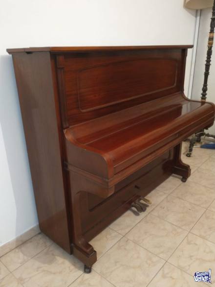 Piano antiguo vertical Steck 1917