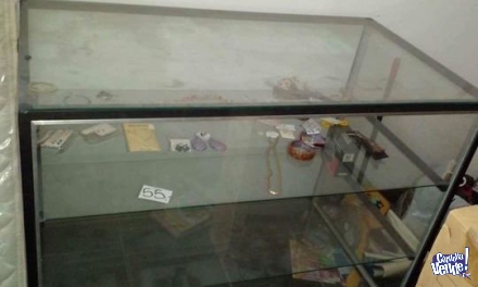 Mostrador vitrina de vidrio en Argentina Vende