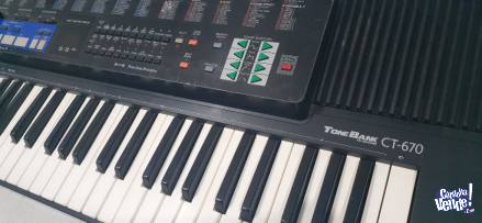 Teclado Casio Ct 670 Organo Controlador MIDI 5 octavas