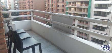 Nueva Córdoba, 2 dormitorios piso alto con balcón