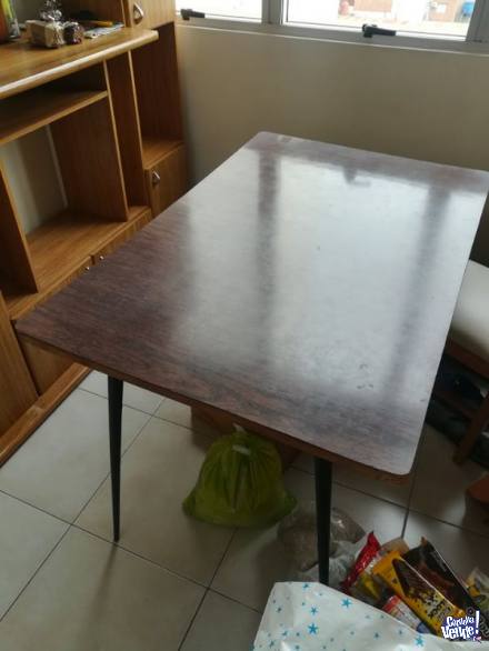 Mesa de madera - Usada