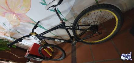Bicicleta Mountain(sin motor) GT-Avalanche 1.0 R26 talle M
