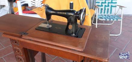 Maquina de coser Singer antigua excelente estado