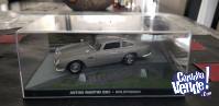 Aston Martin DB5 de James Bond 007 Goldfinger
