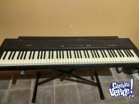 Piano teclado sencible Roland Ep 9e
