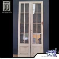VENDO puerta antigua de cedro 029