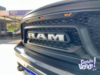 Chrysler RAM Laramie 1500 V8 2014
