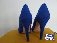 Zapatos de tacón azules