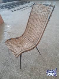 silla retro diseño de mimbre