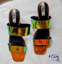 Sandalias tornasoldas - Zara