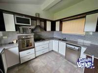 BELLÍSIMA CASA EN VENTA EN VILLA CARLOS PAZ, BARRIO RESIDEN