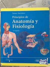 Vendo libro Principios de Anatomia y Fisiologia impecable