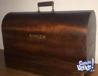 Maquina de coser Singer eléctrica antigua, caja y accesorio