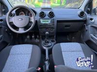 Ford Fiesta Max 2013 Ambiente 1.6, Excelente Estado !