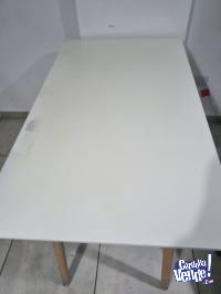 Mesa Nordica Blanca