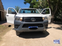 Toyota Hilux cabina simple 4x4 2019