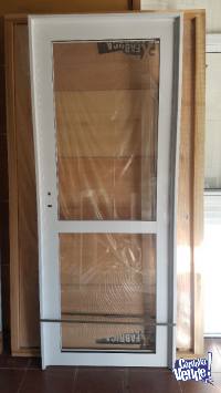 Puerta Aluminio 0,80 x 2,00, 2 vidrios, reforzada