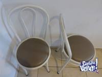 Mesa de pino + 4 sillas