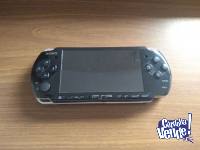 PSP 3000 chipeada con 5 juegos